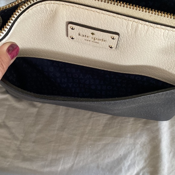 Kate Spade Navy and White crossbody purse - Picture 2 of 3